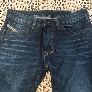 MENS DIESEL JEANS 33x32